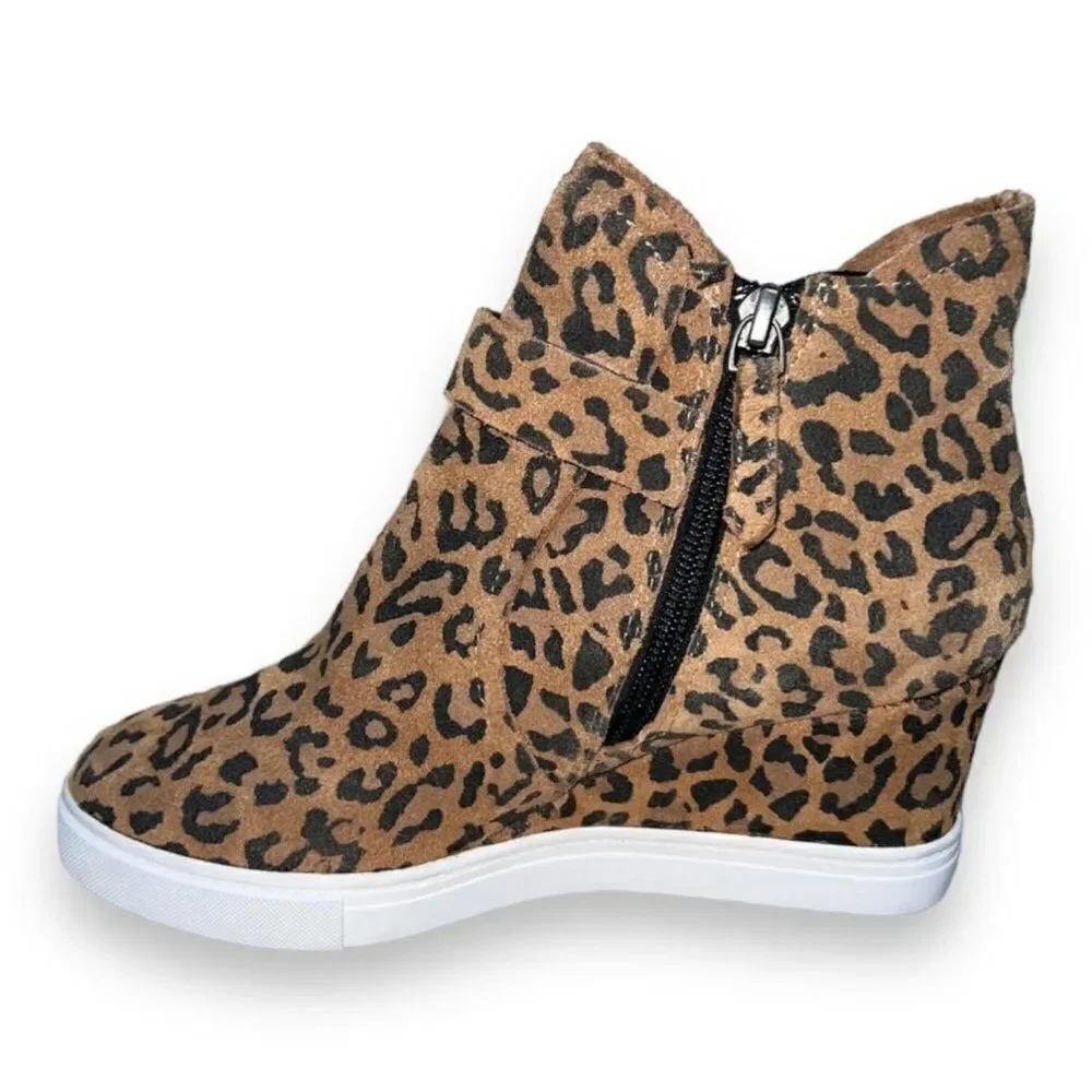 Linea Paolo Freshton Leopard Print‎ Suede Wedge Sneakers Women's 5.5M